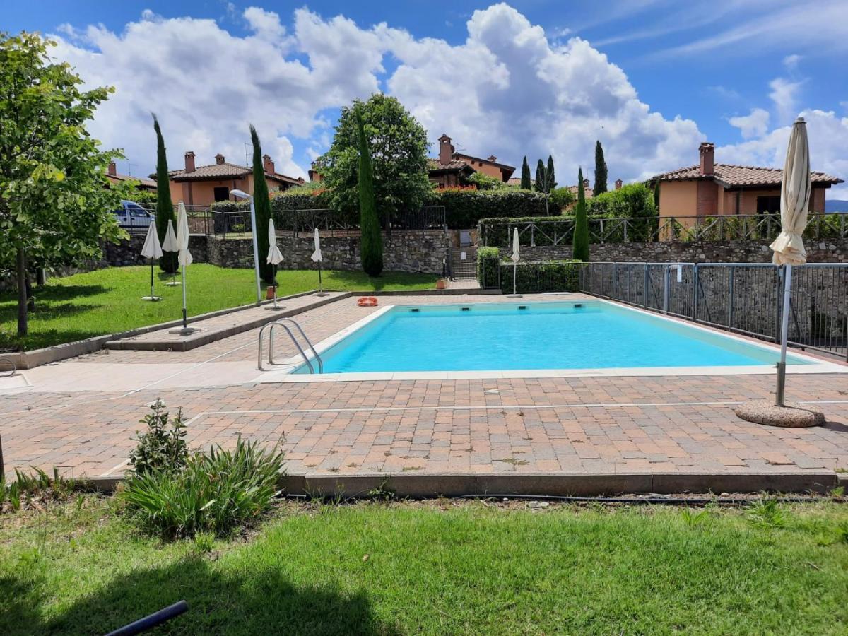 Finestra Della Val D'Orcia Apartment Contignano Luaran gambar