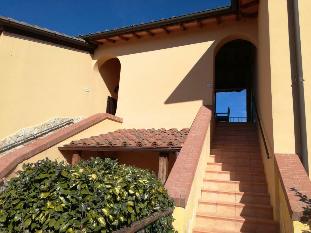 Finestra Della Val D'Orcia Apartment Contignano Luaran gambar